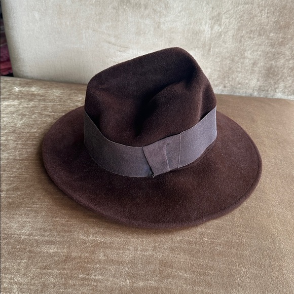 Vintage Fedora felt hat Grosgrain Ribbon Chocolate color brown Perfect condition - Picture 2 of 8